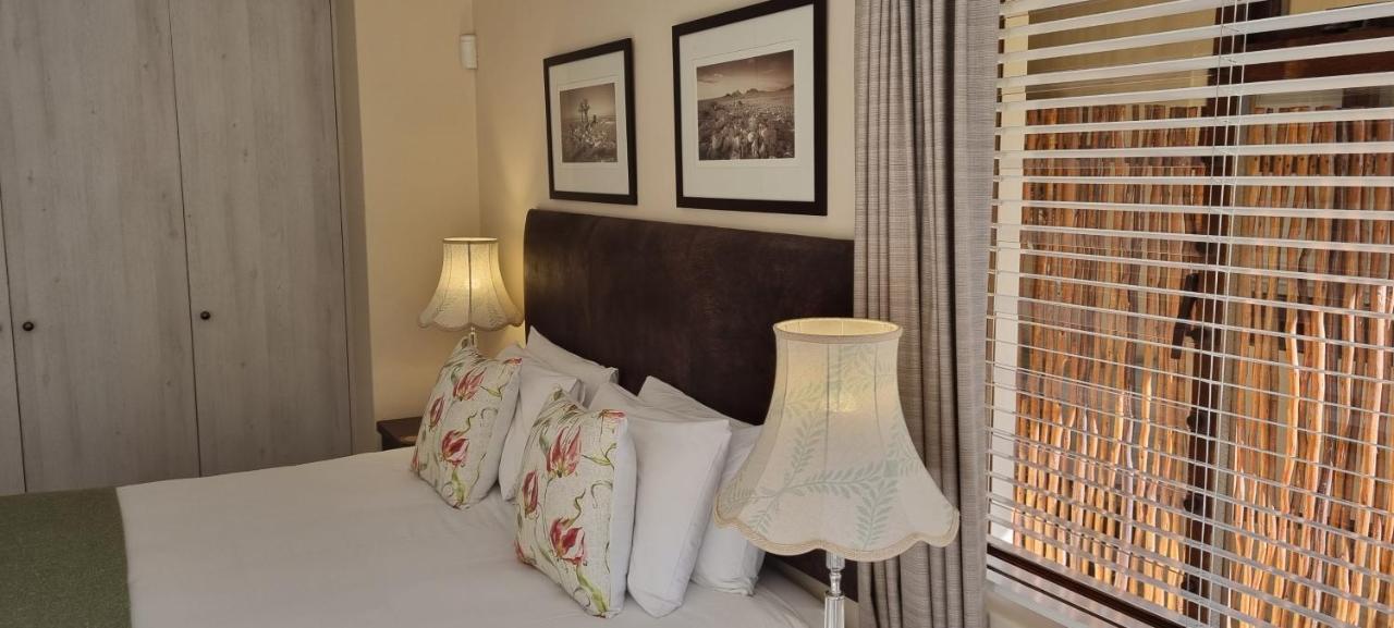 SomerZicht Guest House Somerset West Exterior foto